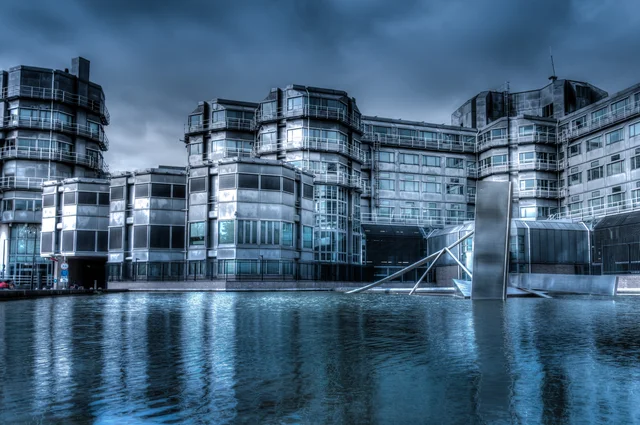 The AIVD building in Zoetermeer: an architectural HDR study