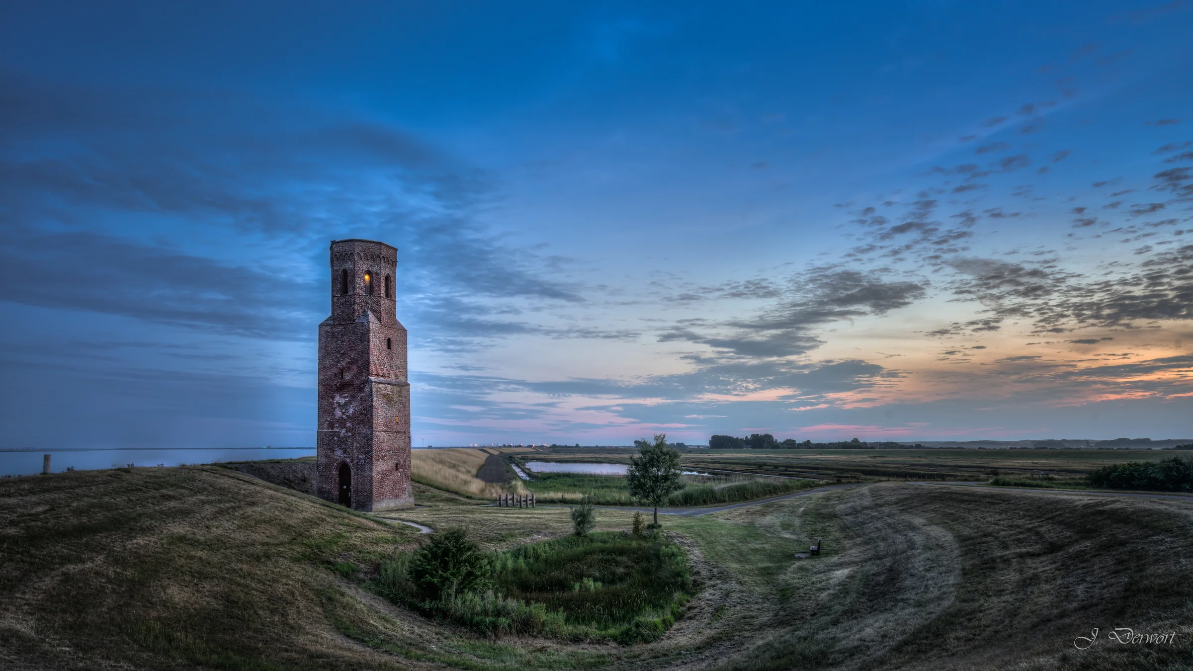 Zierikzee and Zeeland: historic streets and coastal landmarks