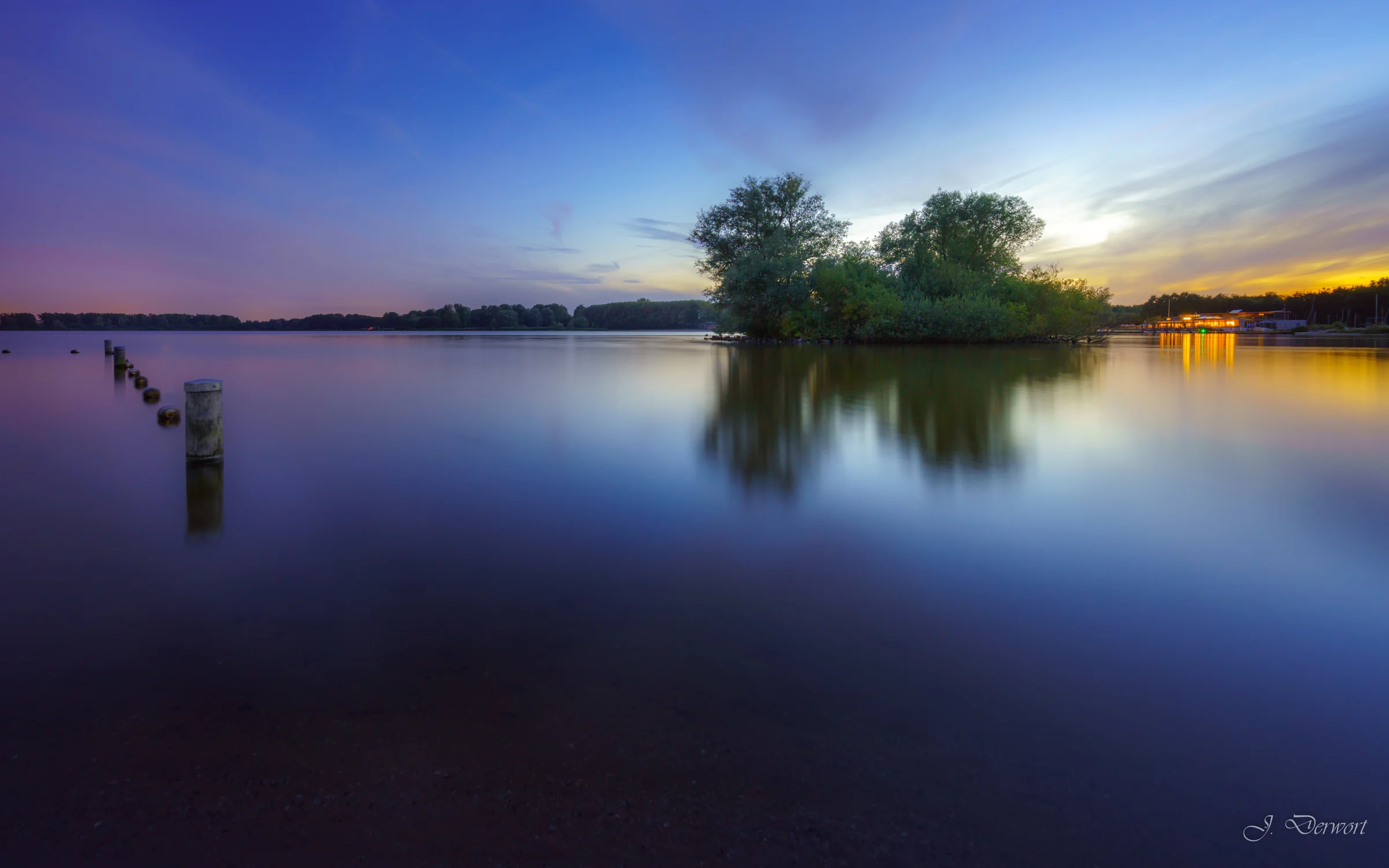 Vlietlanden: long-exposure reflections near Voorschoten