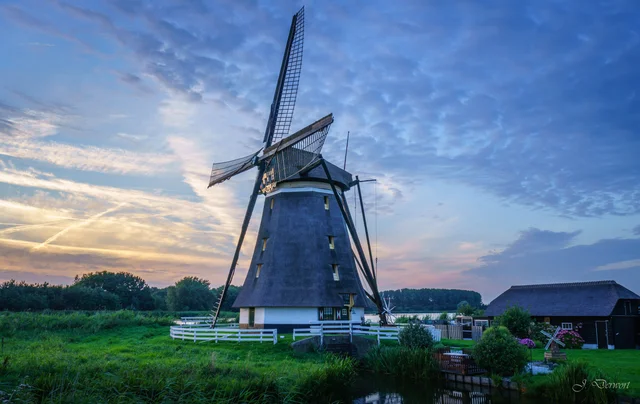Eendrachtsmolen and the Rottemeren: a Dutch waterside walk
