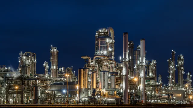 Maasvlakte Rotterdam: industrial photography in cold light
