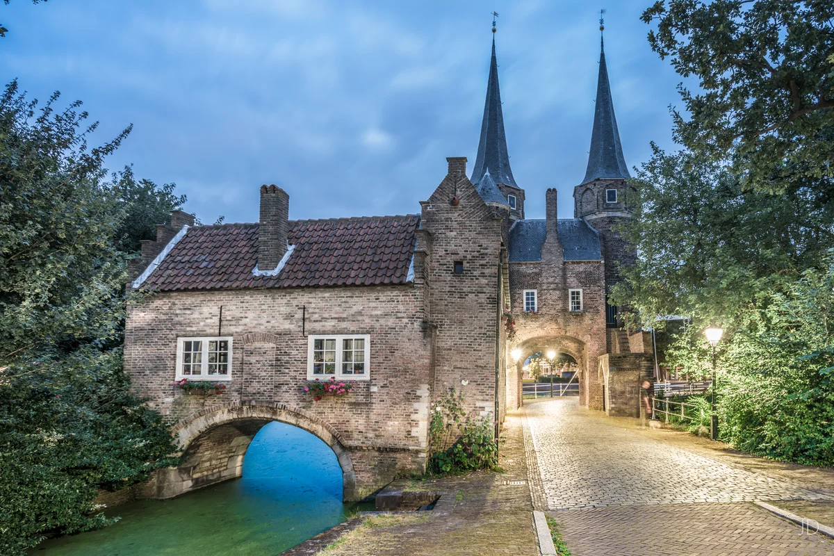 Oostpoort, eastern gate — Oostpoort Delft at sunset