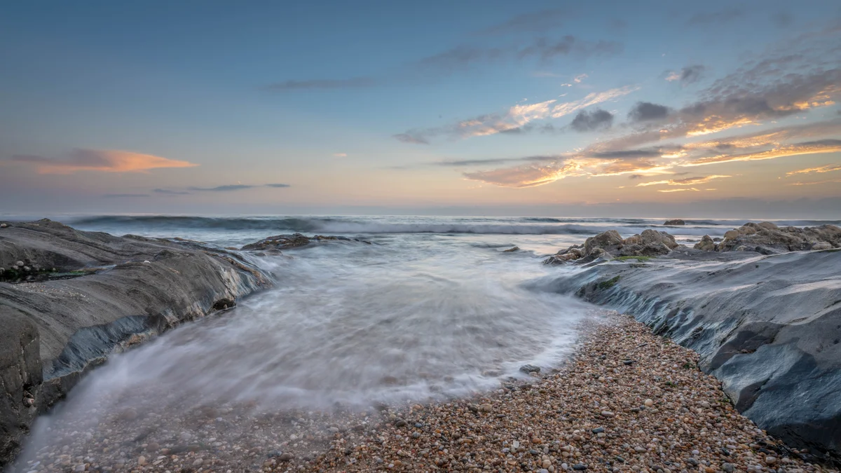Smooth Wave — Northern Portugal’s Atlantic coast at sunset