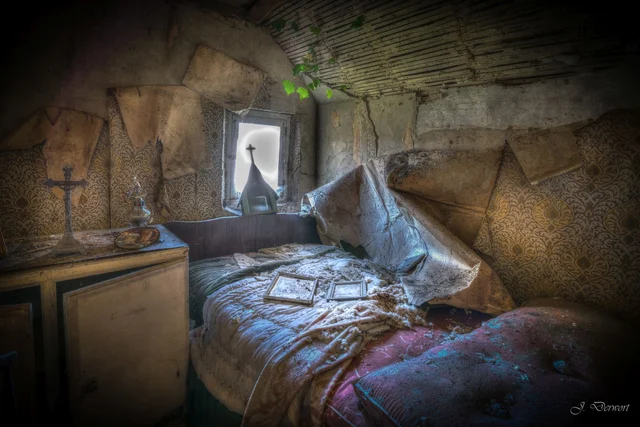 Maison Milka: an urbex photo essay in Belgium