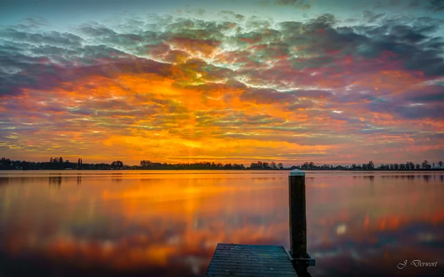 A red evening sky over the Noord-AA, Zoetermeer